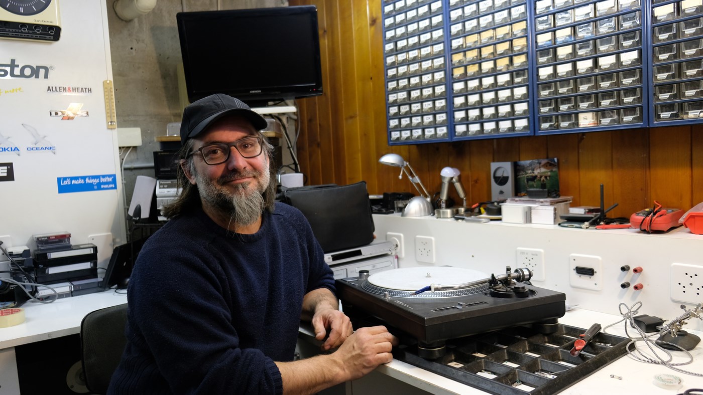 Il redonne vie aux objets condamnés