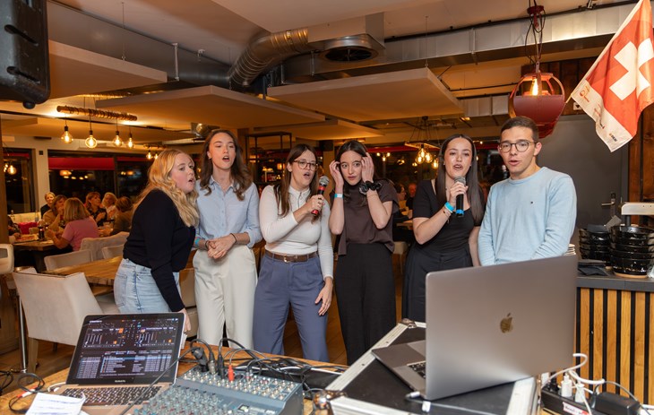 Les fans du karaoké